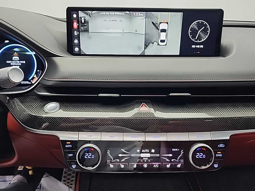 Genesis G80 - Vista 10