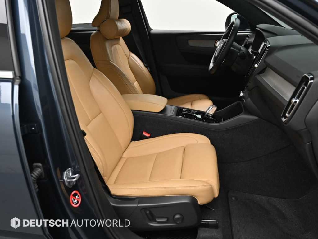 Volvo XC40 - Vista 10