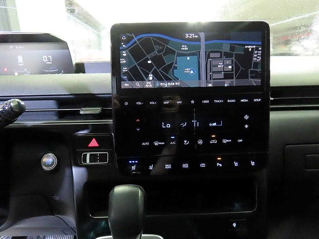 HYUNDAI Staria - Vista 11