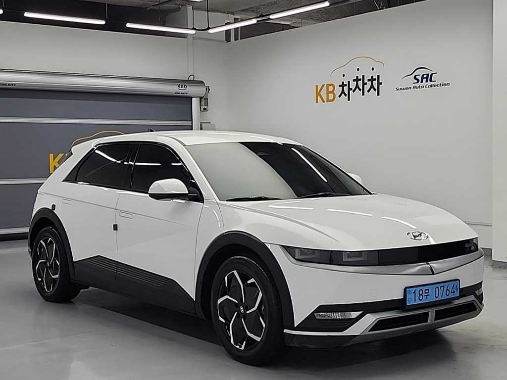 HYUNDAI Ioniq 5 - Vista 4