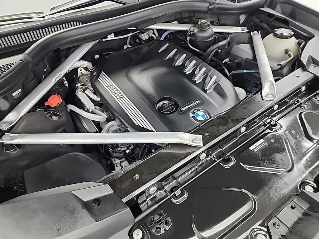 BMW X7 - Vista 5