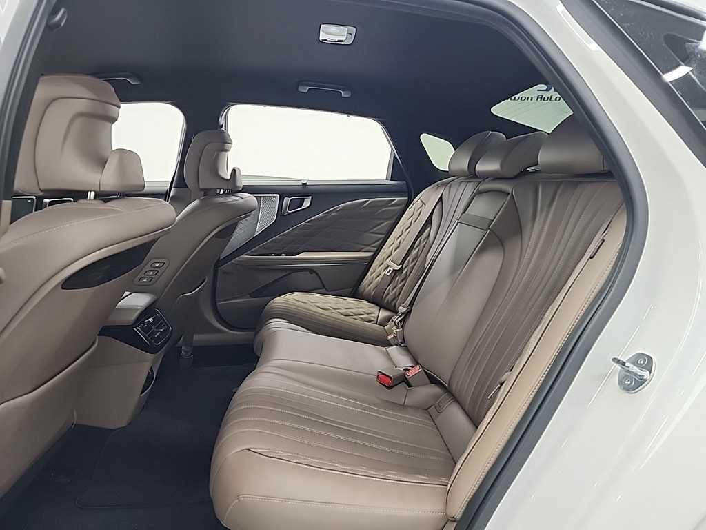 KIA K8 - Vista 12