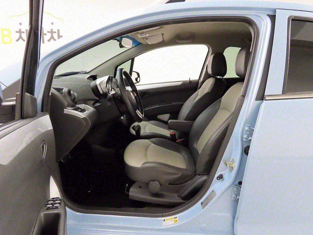 Chevrolet Spark - Vista 12