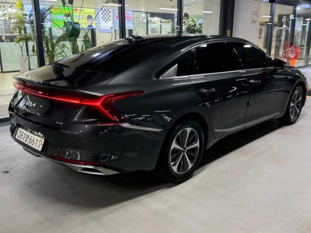 KIA K8 - Vista 4