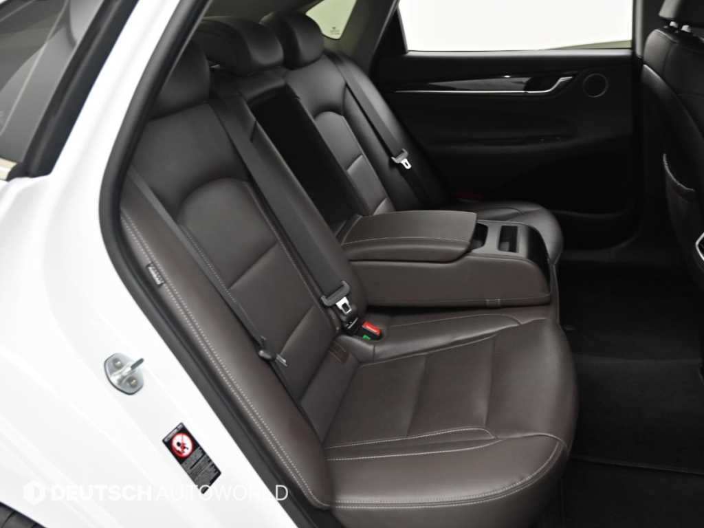 HYUNDAI Grandeur - Vista 12