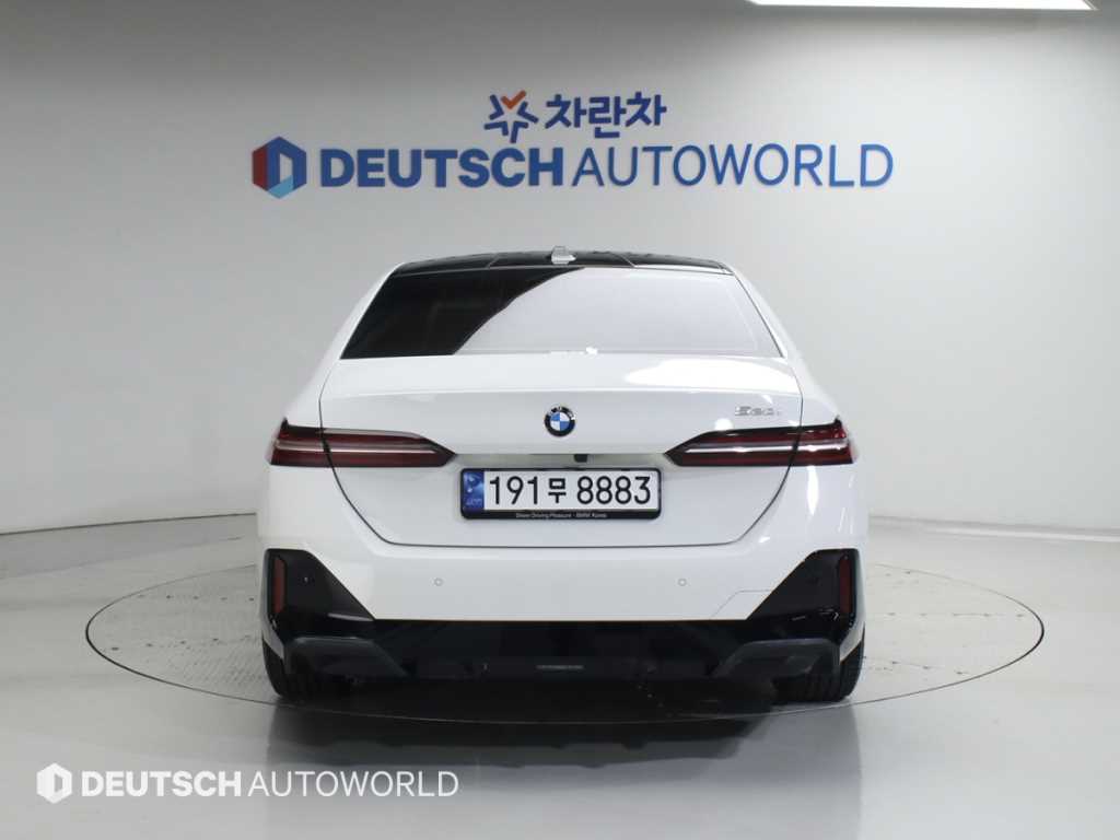 BMW 5 Series - Vista 5