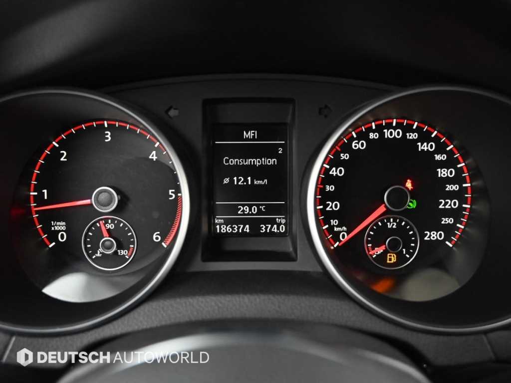Volkswagen Golf - Vista 8