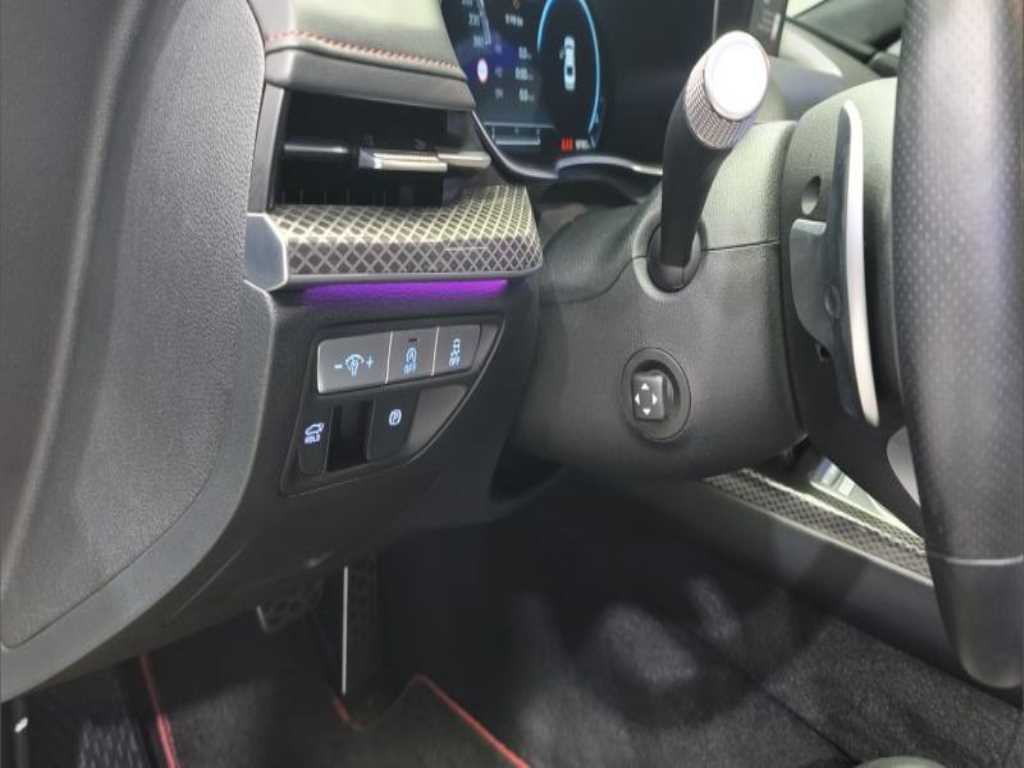 Genesis G80 - Vista 8