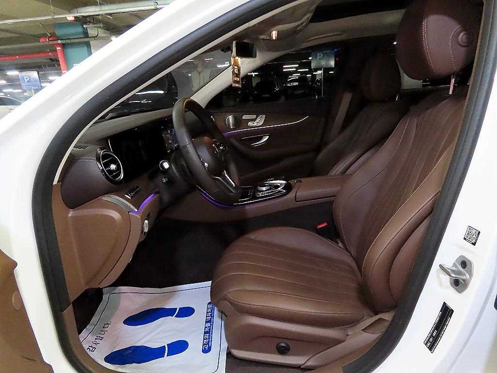Mercedes Benz E class - Vista 6