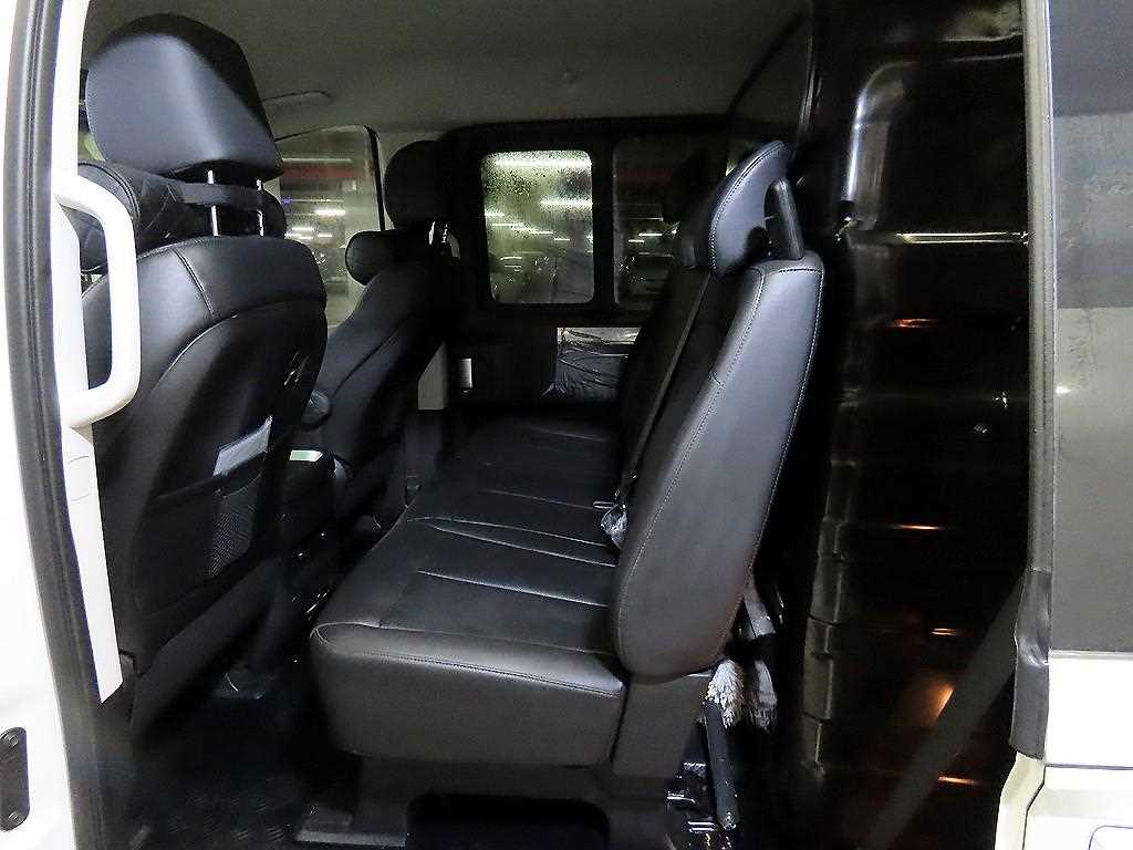 HYUNDAI Staria - Vista 7