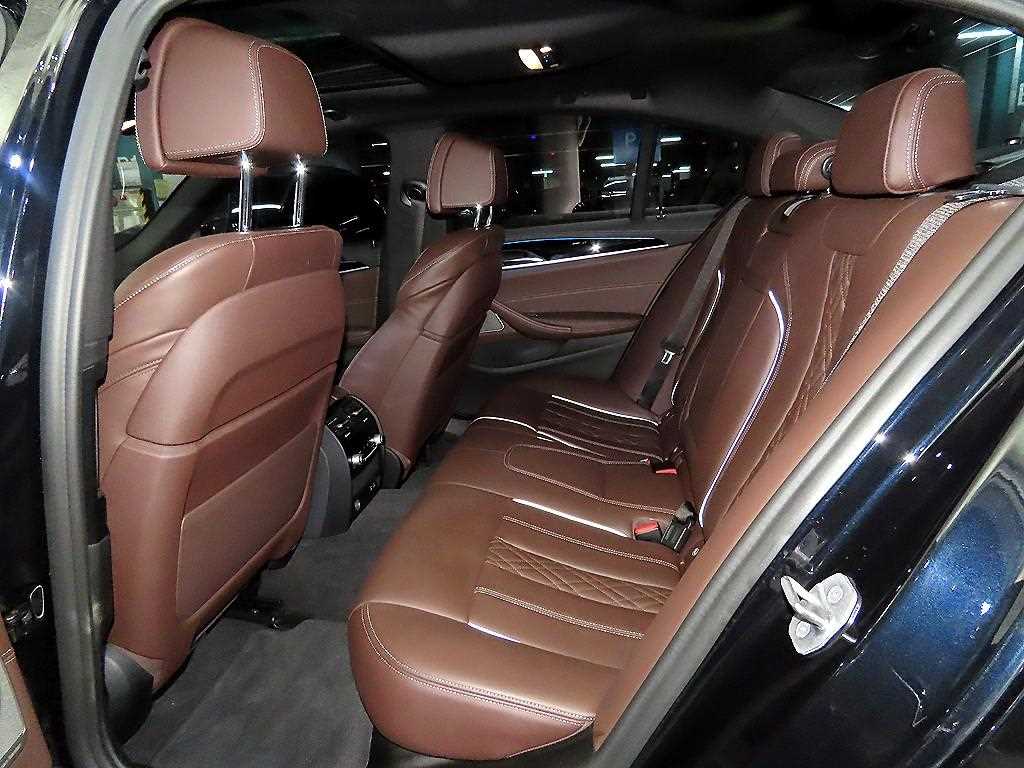 BMW 5 Series - Vista 7