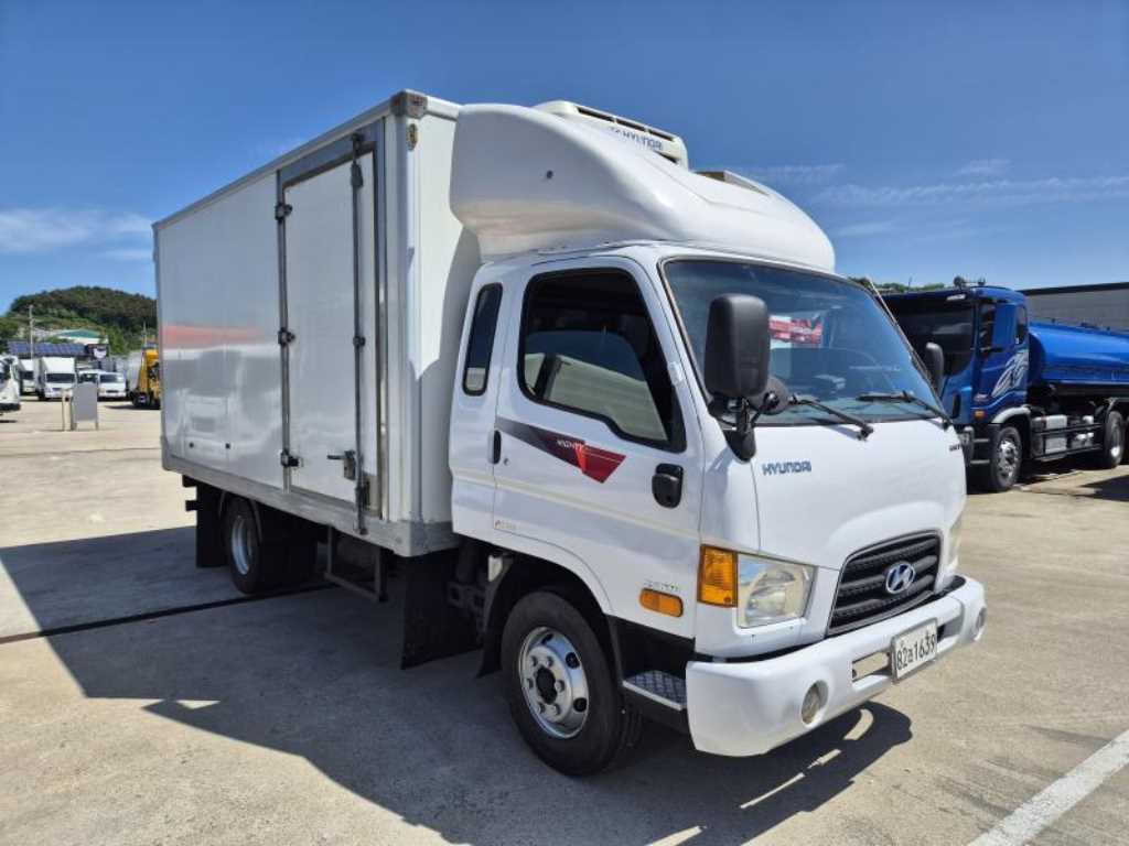 medium and large cargo truck - Vista 10