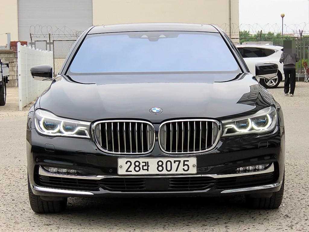 BMW 7 Series 2017 Negro - Importación desde Corea - HF Imports Iquique - Foto 1
