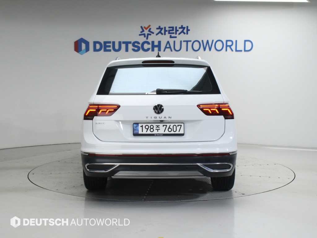 Volkswagen Tiguan - Vista 4
