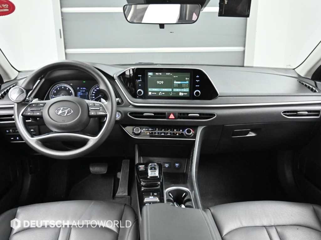 HYUNDAI Sonata - Vista 7