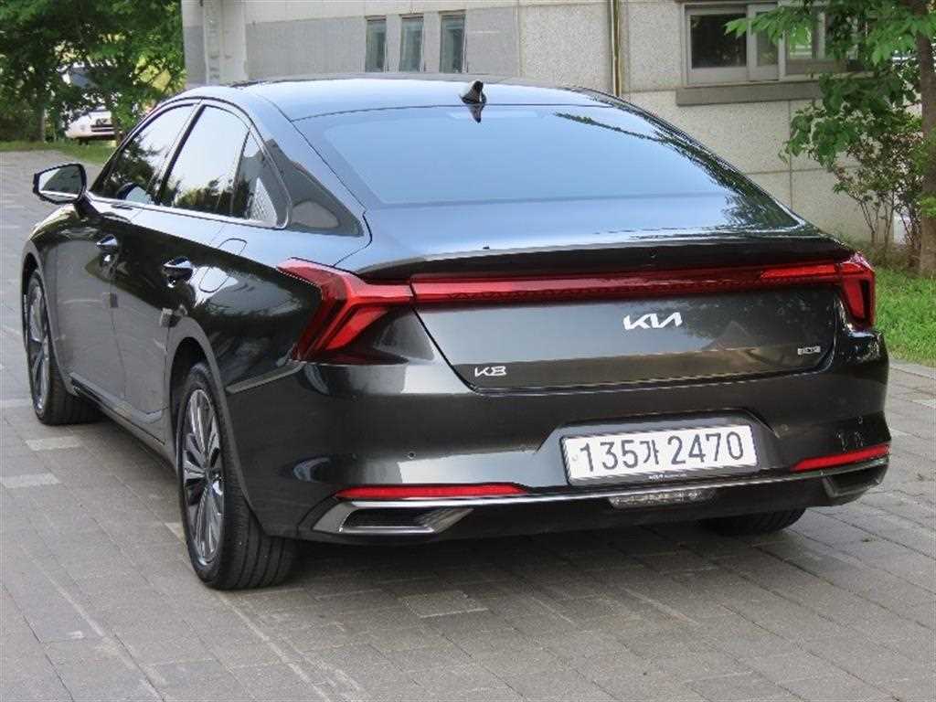 KIA K8 - Vista 4