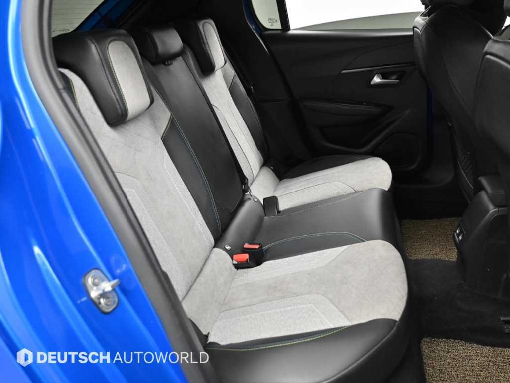Peugeot 208 - Vista 12