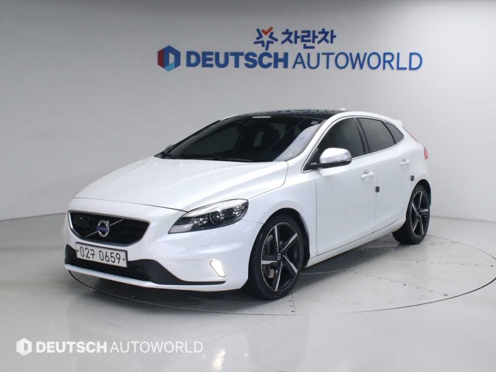 Volvo V40 2016 - Importación desde Corea - HF Imports Iquique - Foto 1