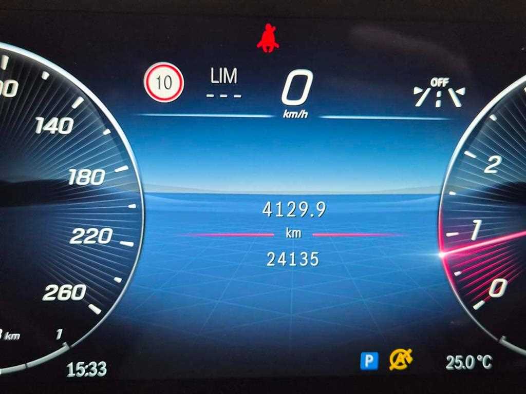 Mercedes Benz GLC Class - Vista 9