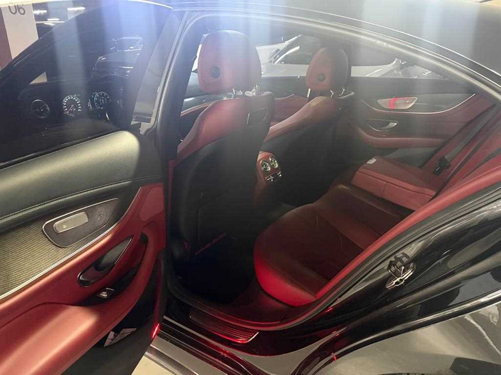 Mercedes Benz CLS Class - Vista 6
