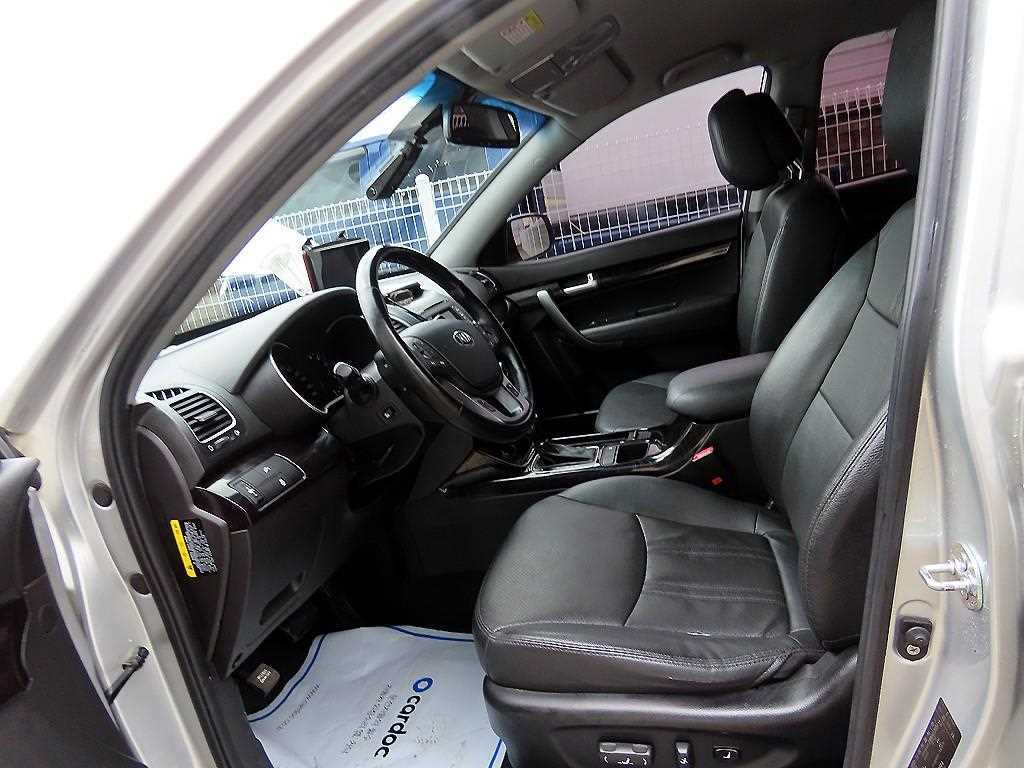 KIA Sorento - Vista 5