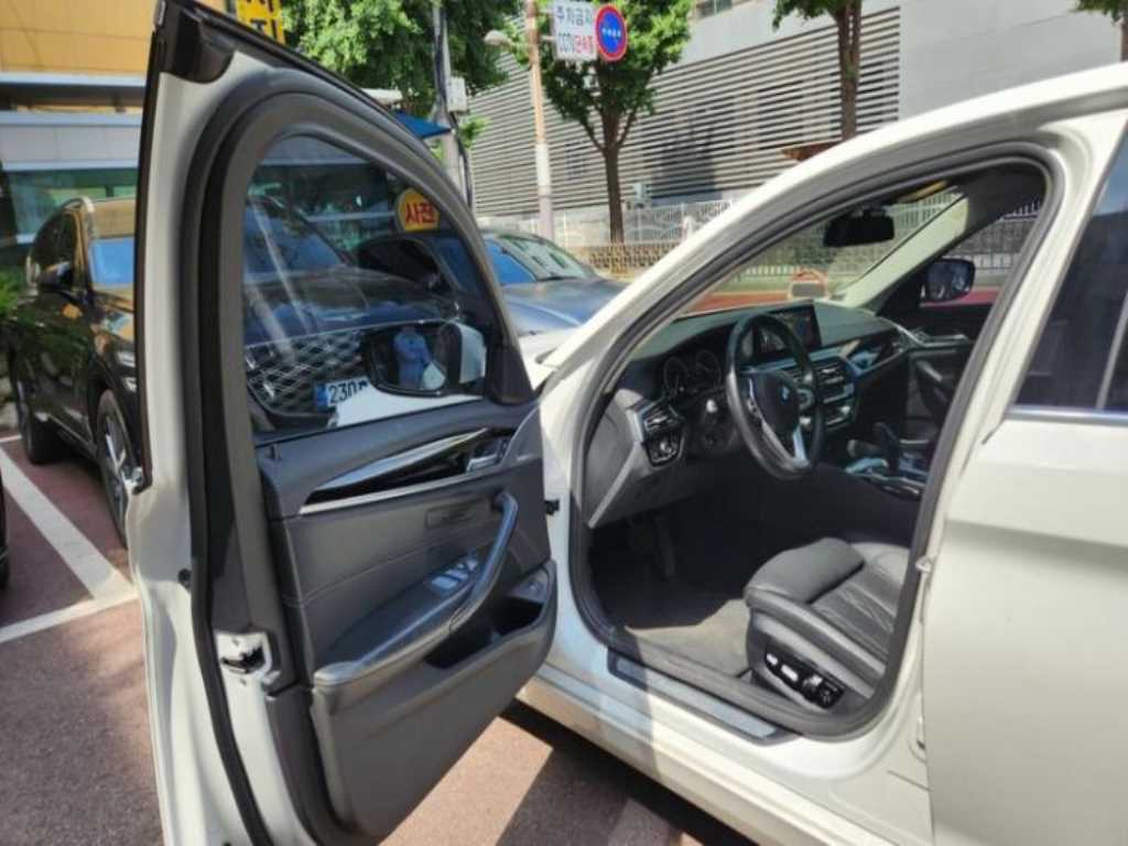 BMW 5 Series - Vista 7
