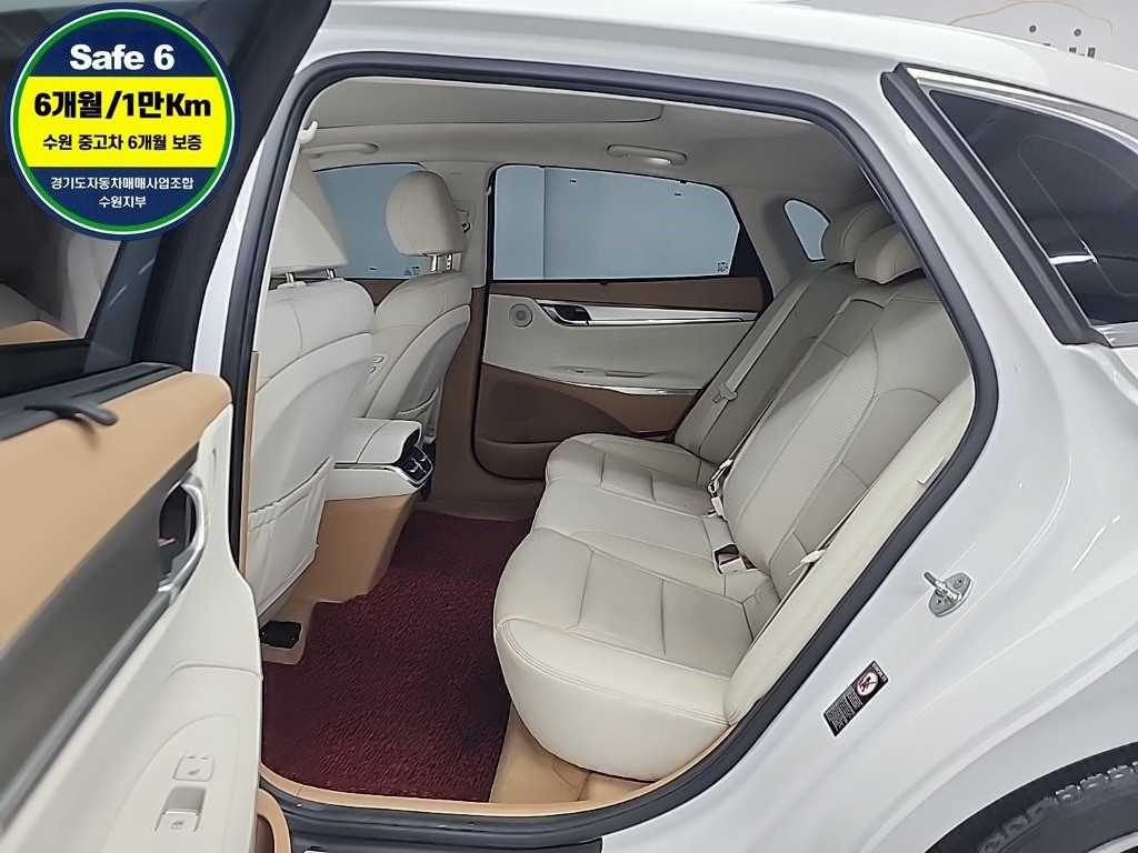 HYUNDAI Grandeur - Vista 12