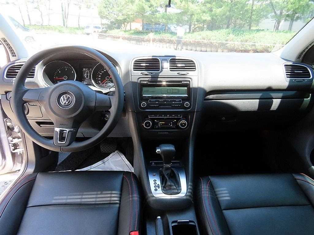 Volkswagen Golf - Vista 7