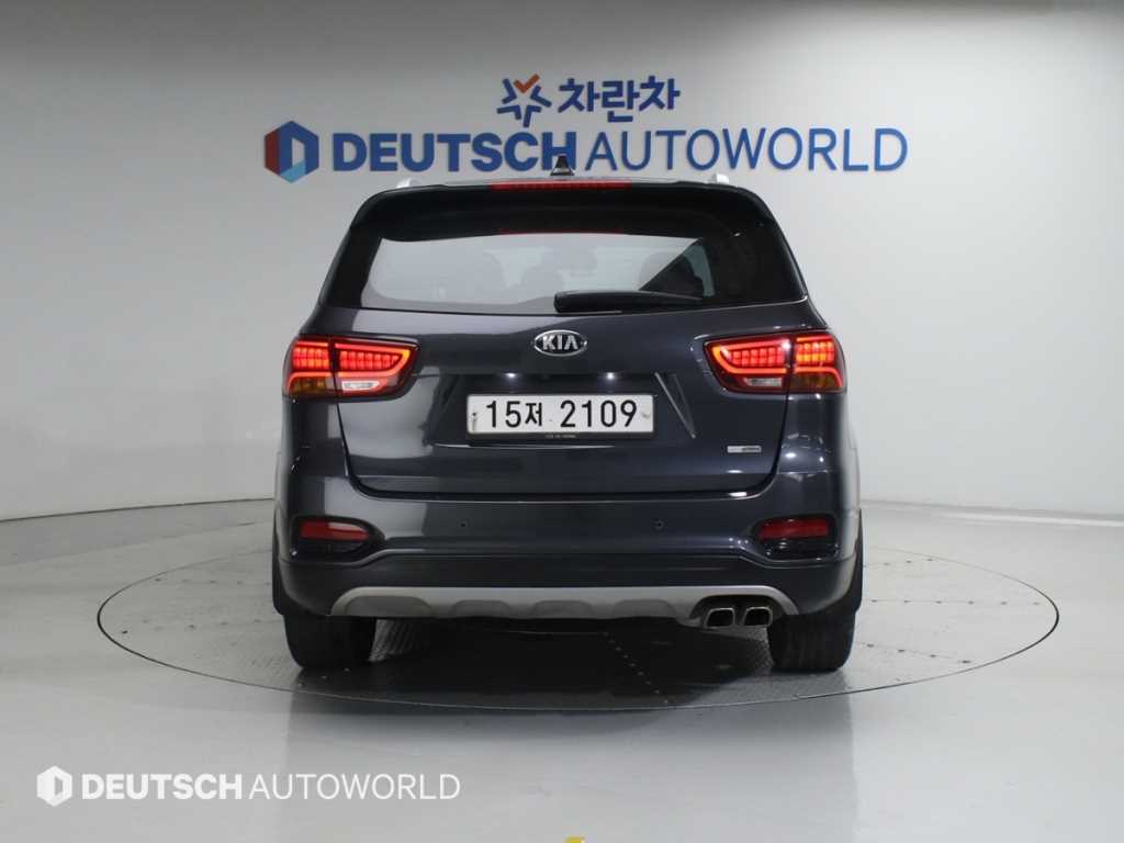 KIA Sorento - Vista 4