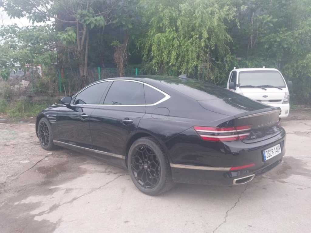 Genesis G80 - Vista 4