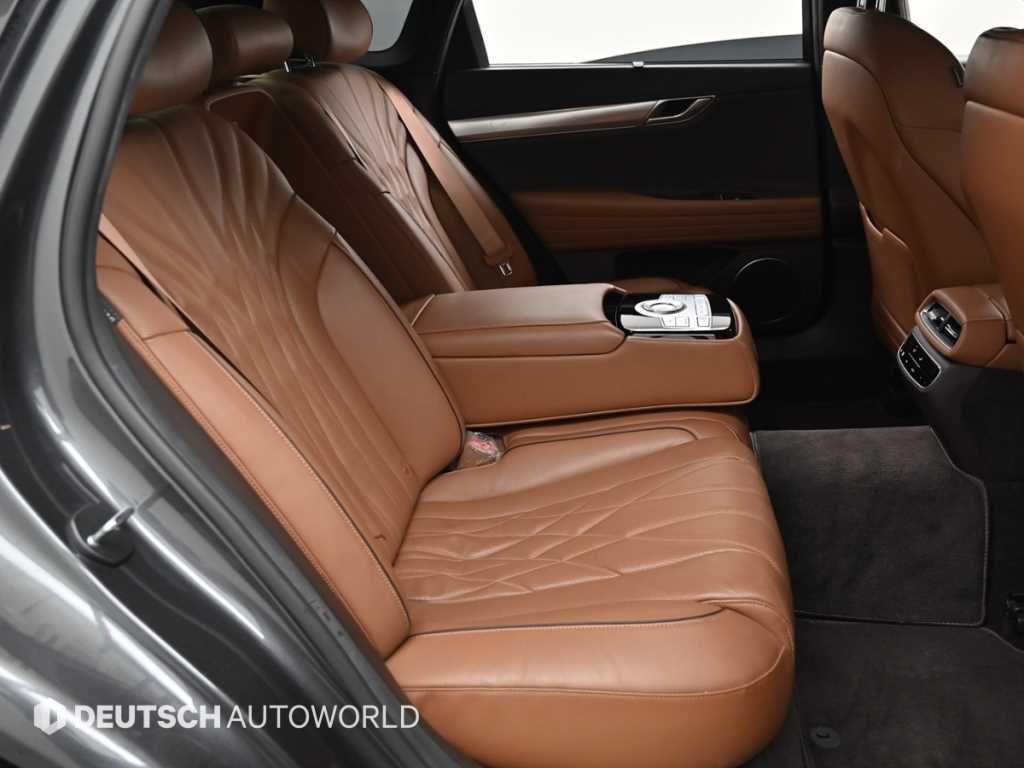 Genesis G80 - Vista 12