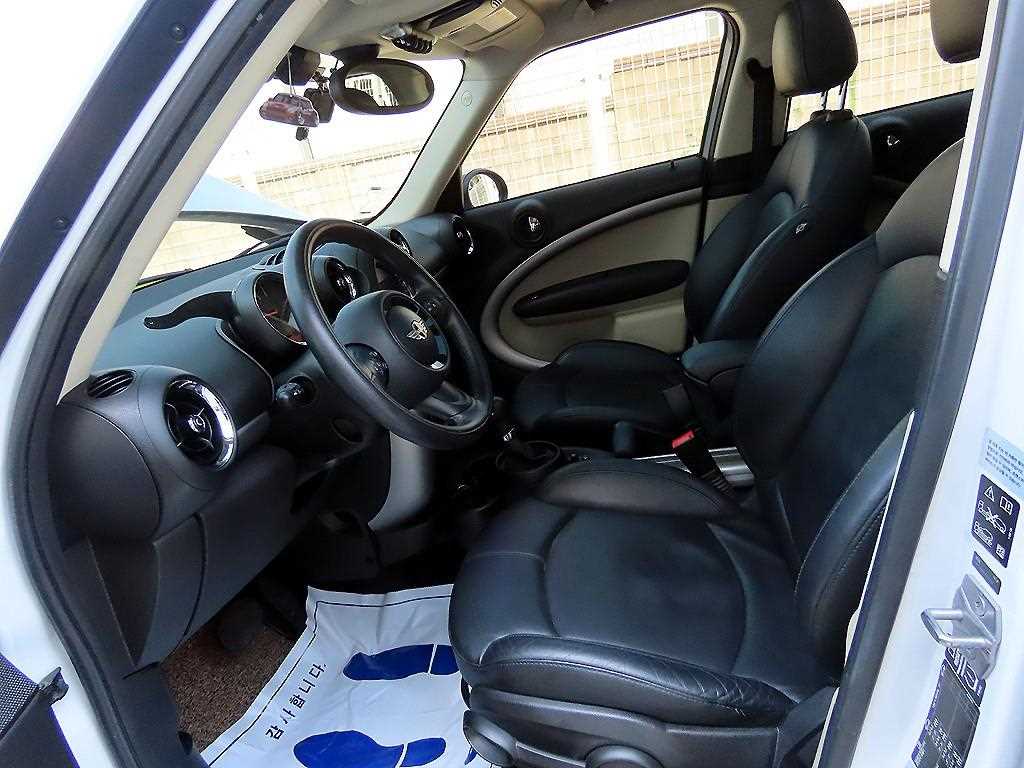 Mini Countryman - Vista 5