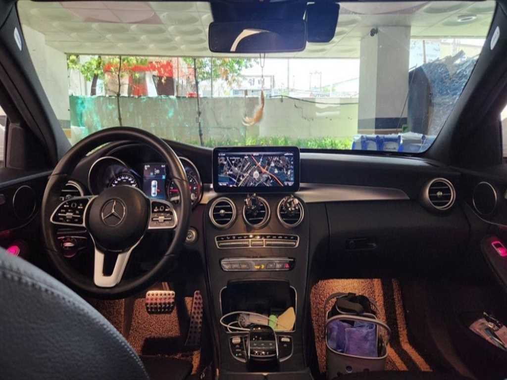 Mercedes Benz C Class - Vista 3
