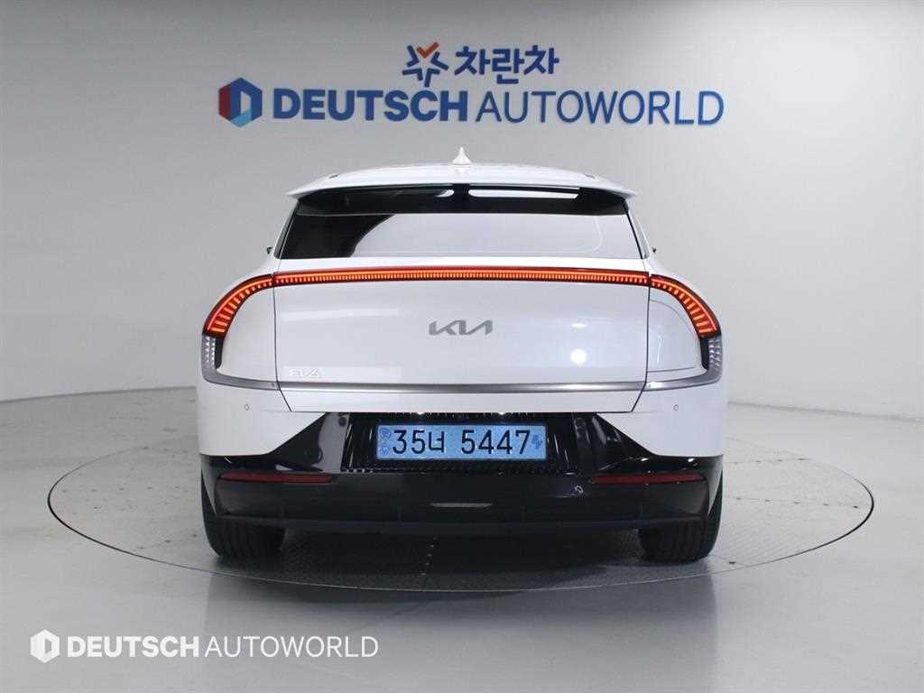 KIA EV6 - Vista 4