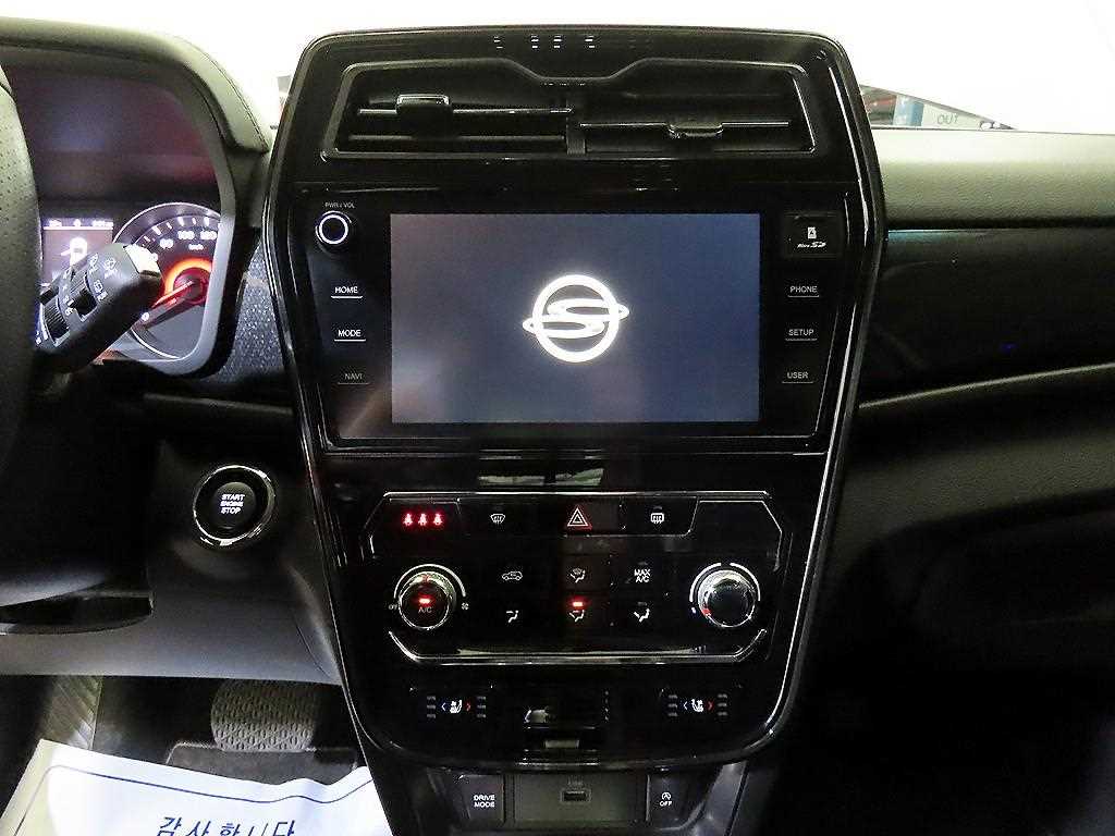 Ssangyong Tivoli - Vista 11