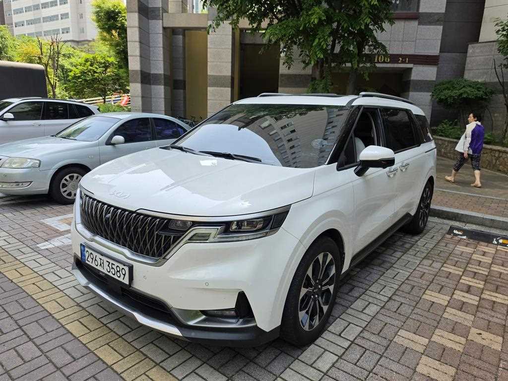 KIA Carnival - Vista 2