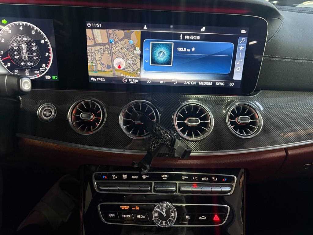 Mercedes Benz CLS Class - Vista 11