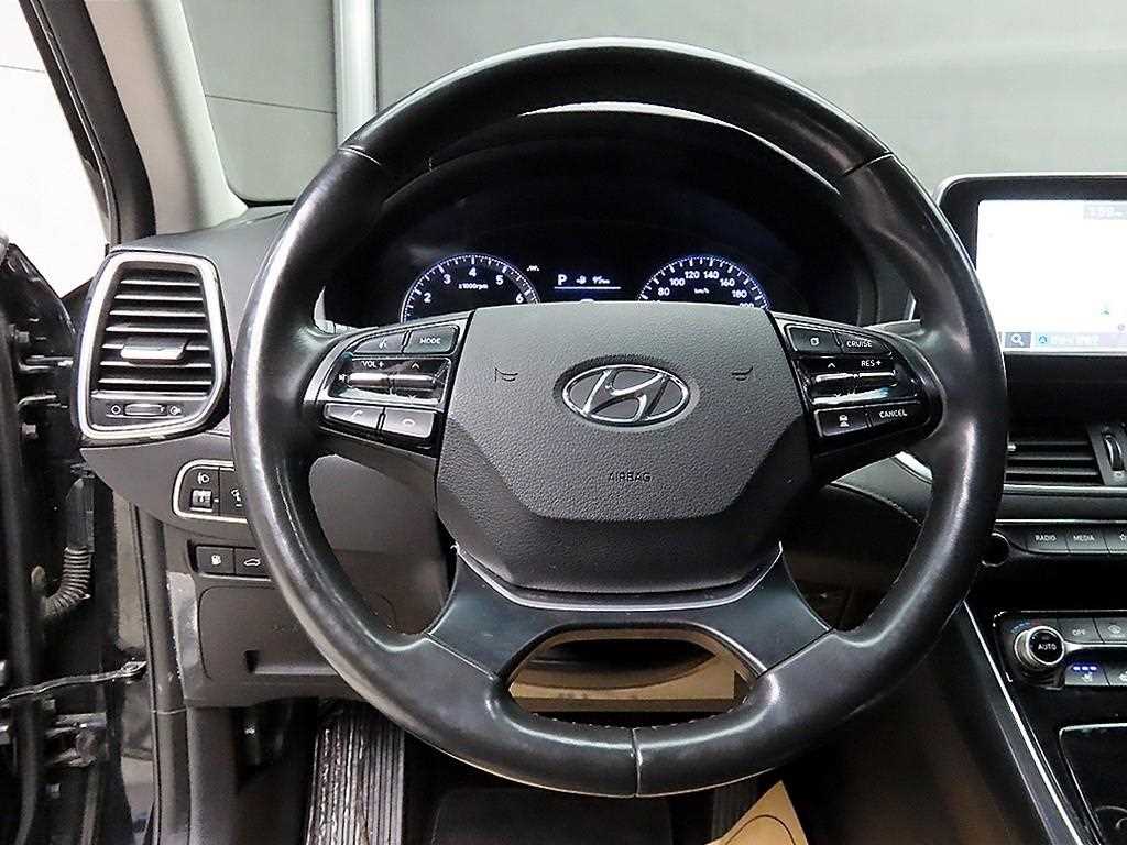 HYUNDAI Grandeur - Vista 9