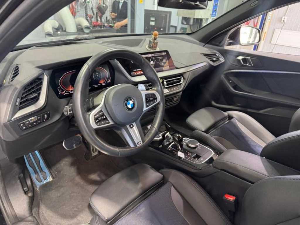 BMW 1 series - Vista 3
