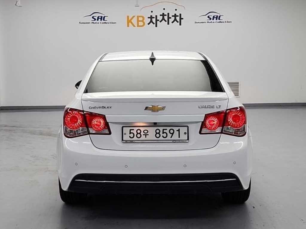 Chevrolet Cruise - Vista 7