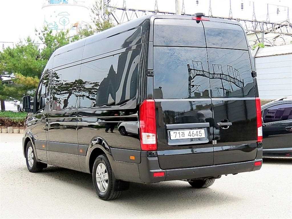 HYUNDAI Solati - Vista 3