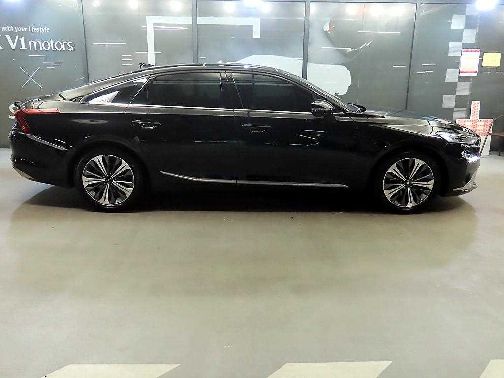 KIA K8 - Vista 3
