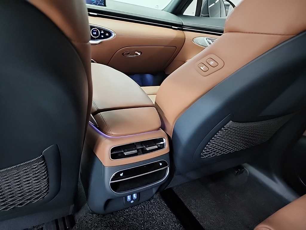Genesis GV70 2023 Gris - Importación desde Corea - HF Imports Iquique - Foto 13