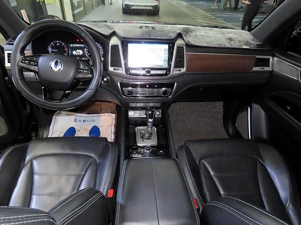 Ssangyong Rexton - Vista 10