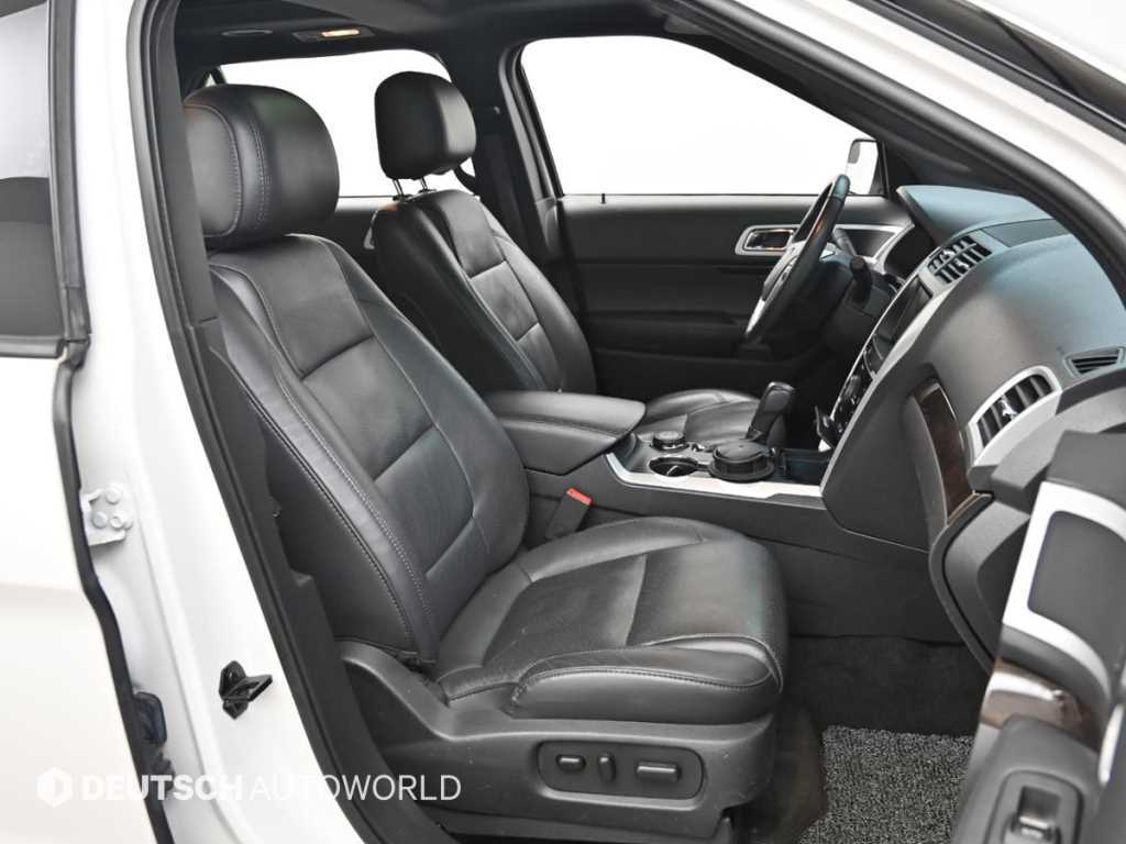 Ford Explorer - Vista 10