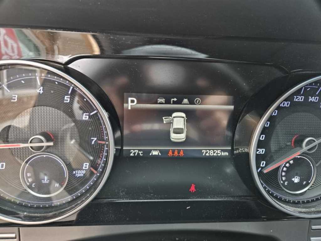 HYUNDAI Grandeur - Vista 5