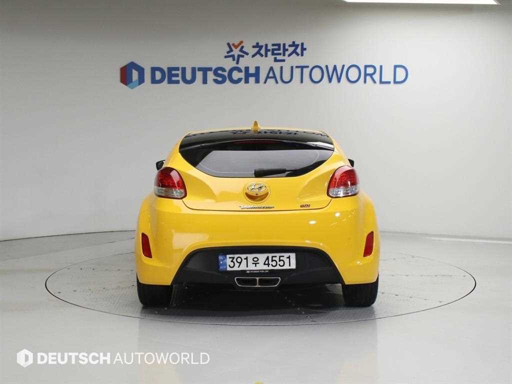 HYUNDAI Veloster - Vista 4