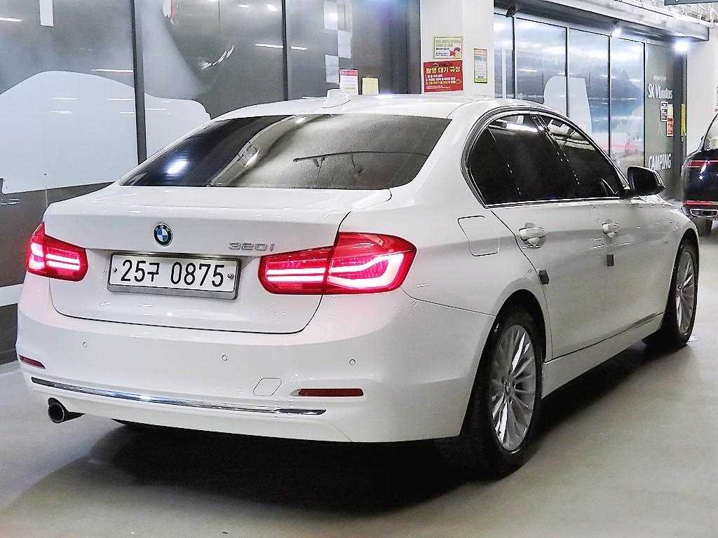BMW 3 series - Vista 4