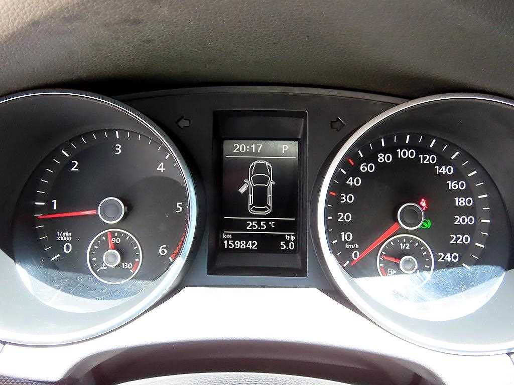 Volkswagen Golf - Vista 9
