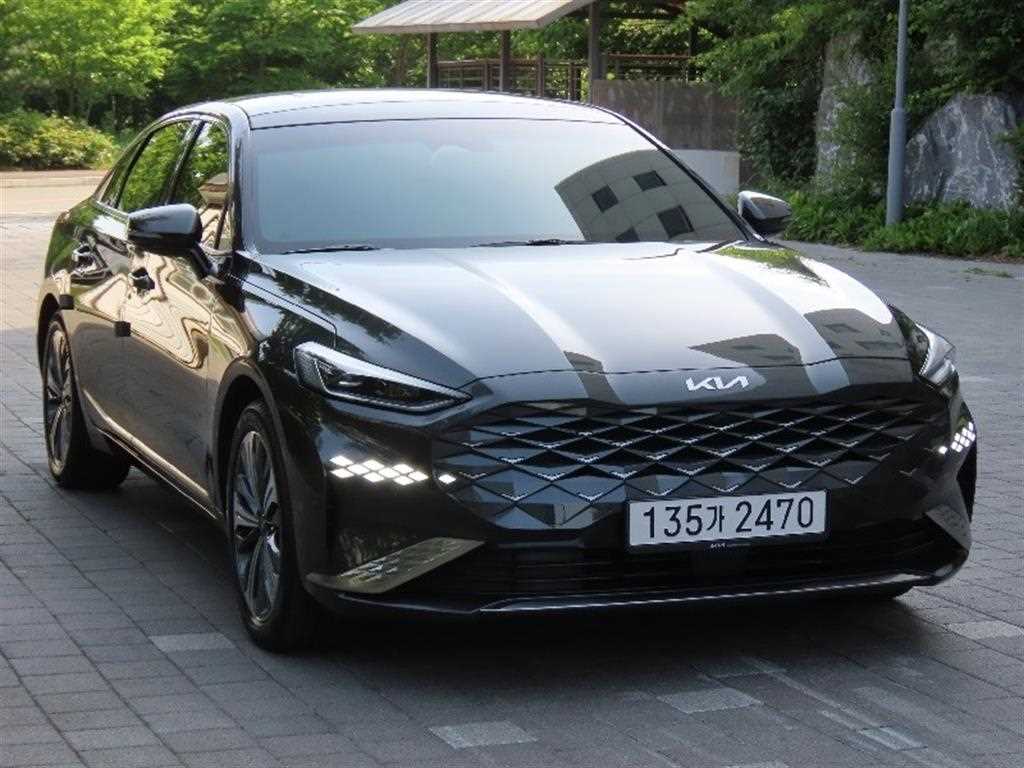 KIA K8 - Vista 2